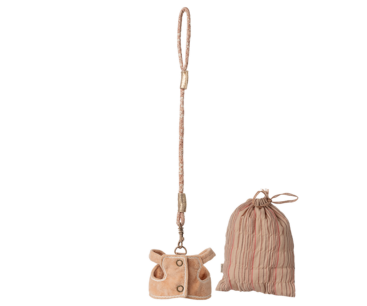 Sleeping bunny supply, Harness