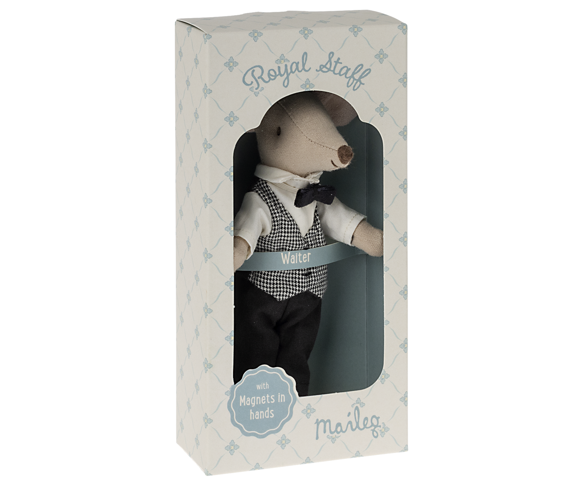 Waiter Mouse, Big Sister/Brother