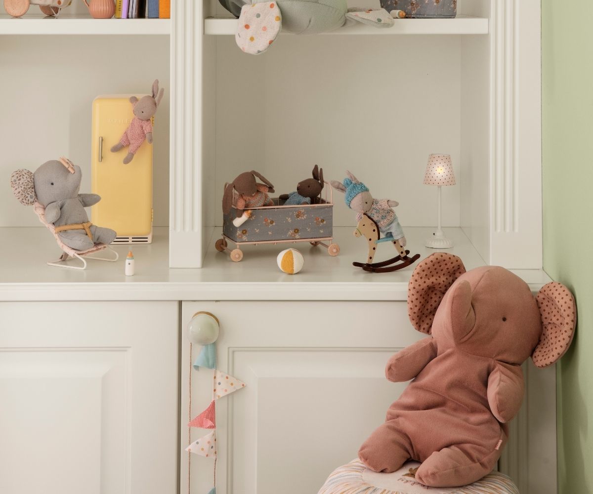 Elephant, Medium - Vintage rose