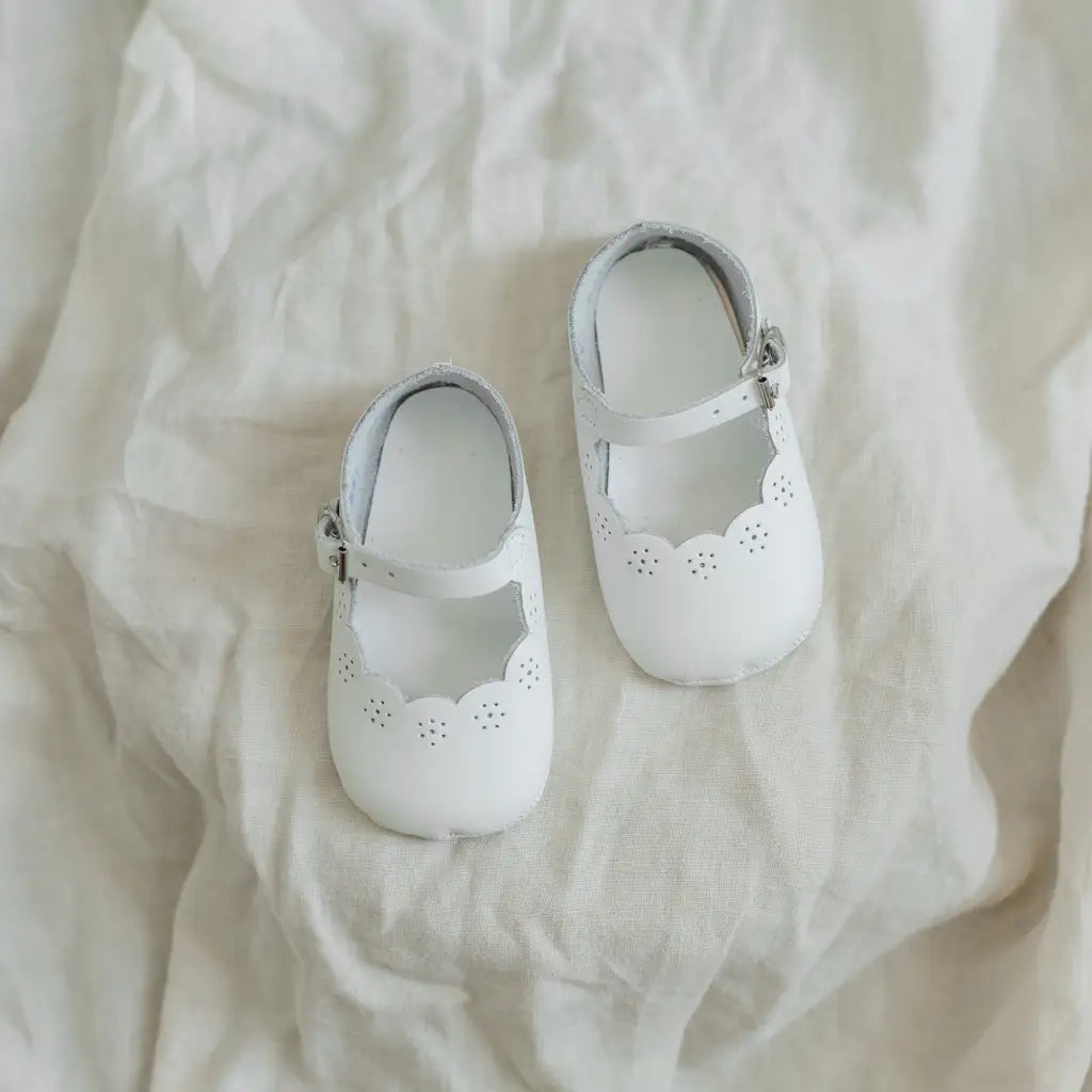Soft Soled Scalloped Mary Jane - White