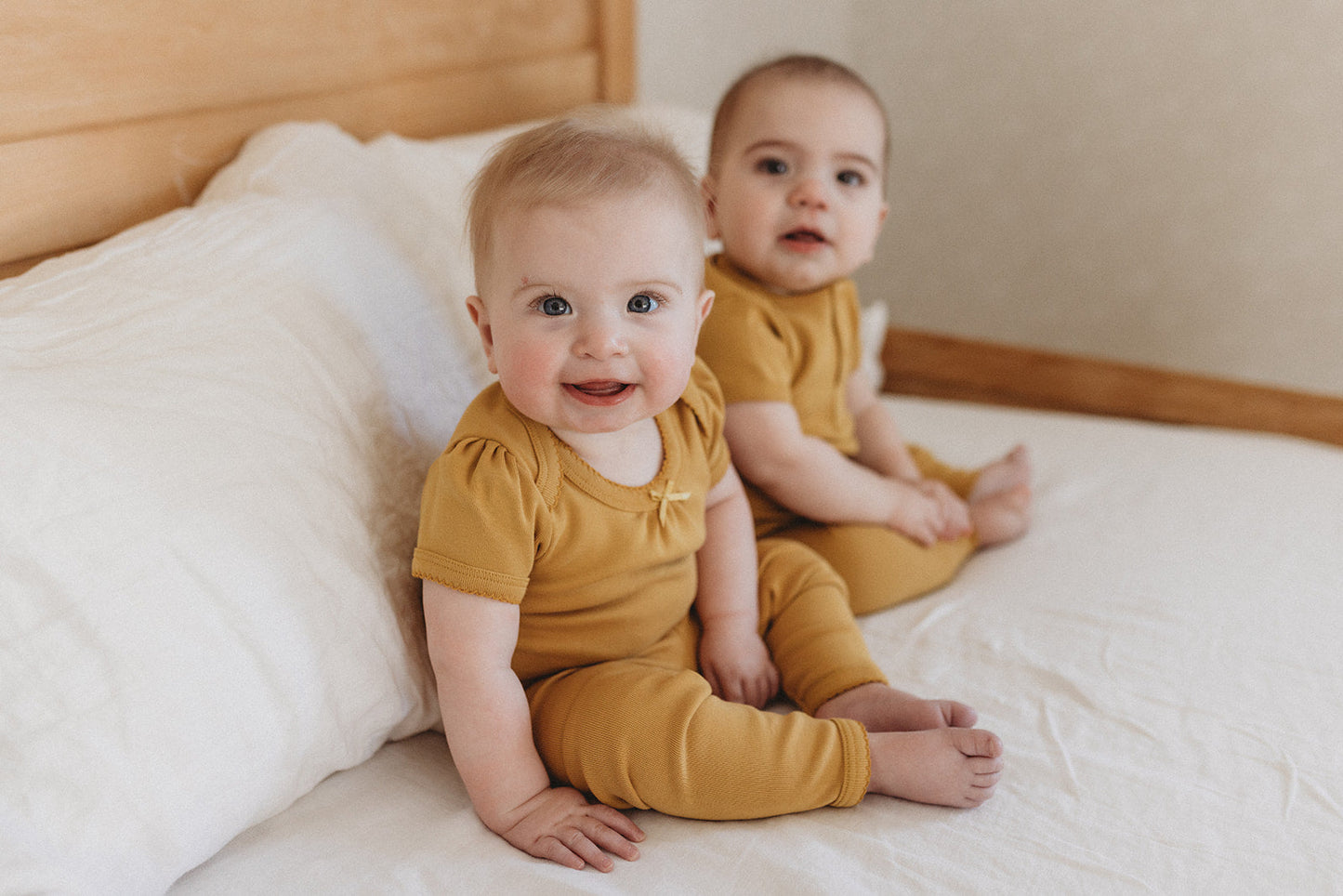 short sleeve pouf onesie, honey