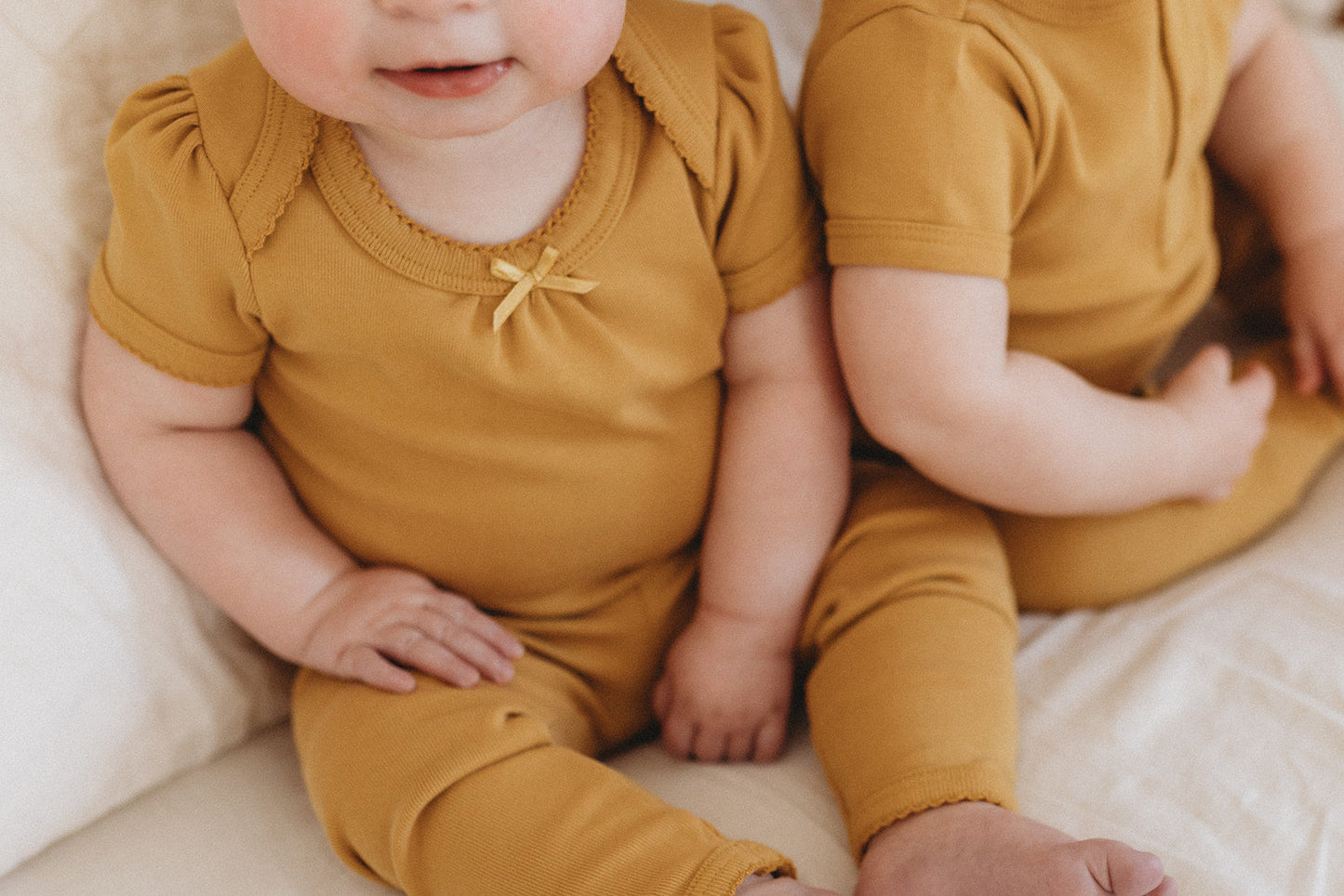 short sleeve pouf onesie, honey