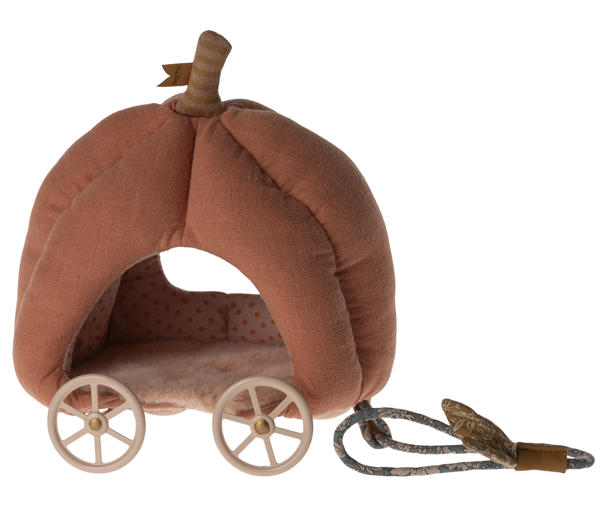 Pumpkin Carriage, Mouse