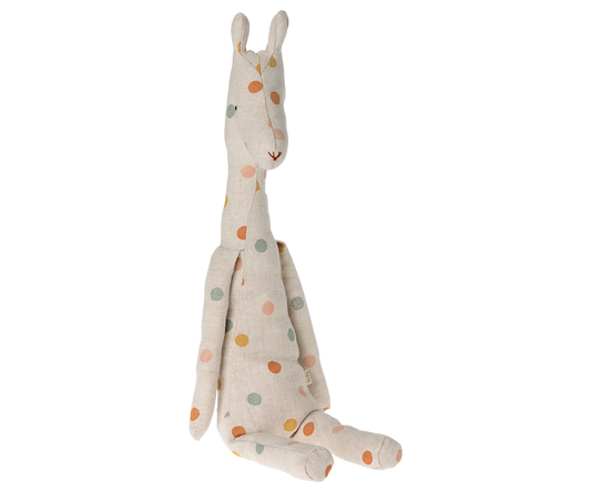 Giraffe, Medium