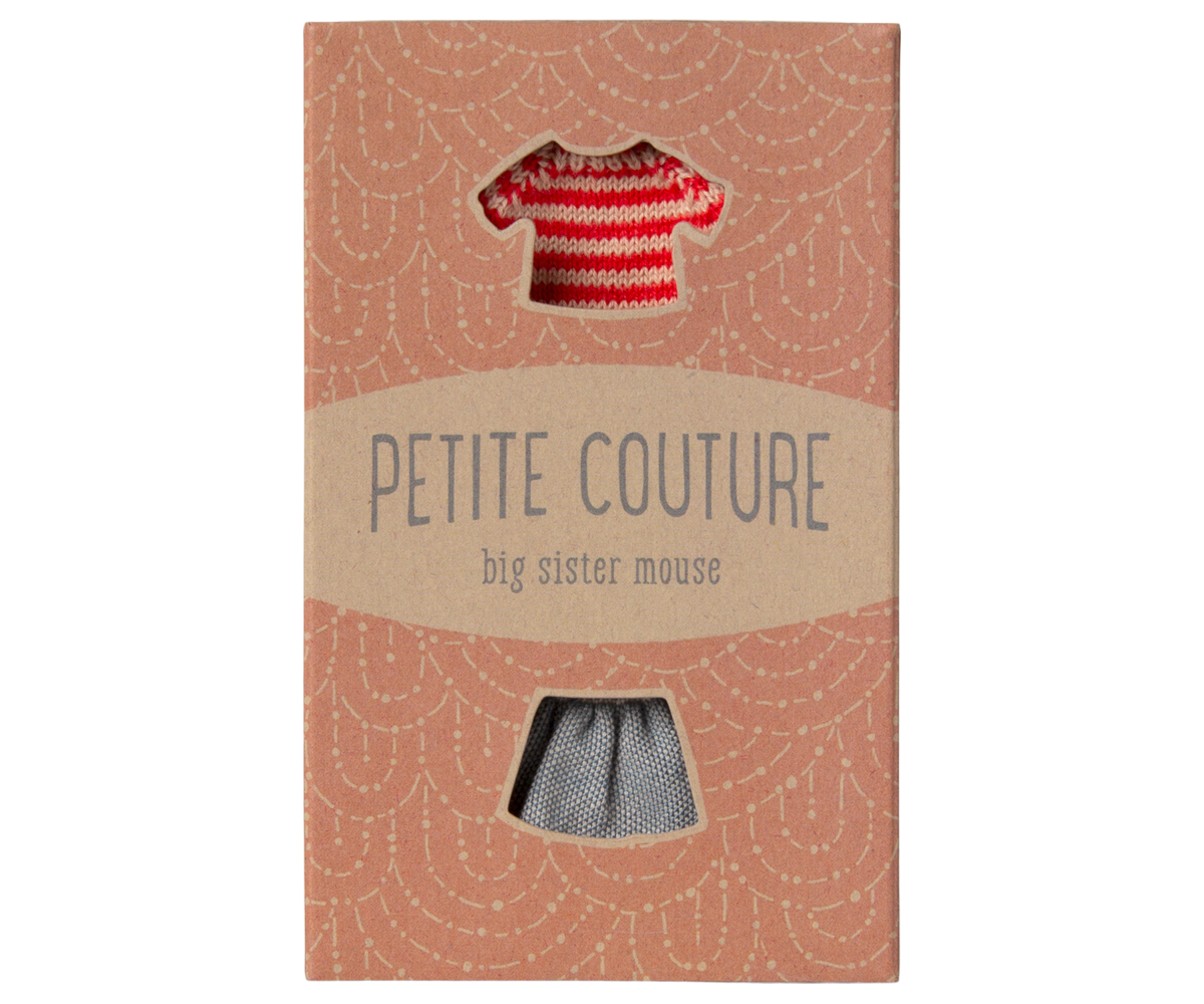 Knitted sweater and skirt, Big sister mouse