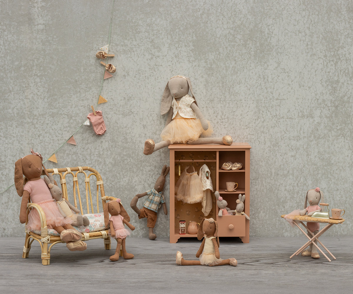 Wardrobe, Large - Dark Powder