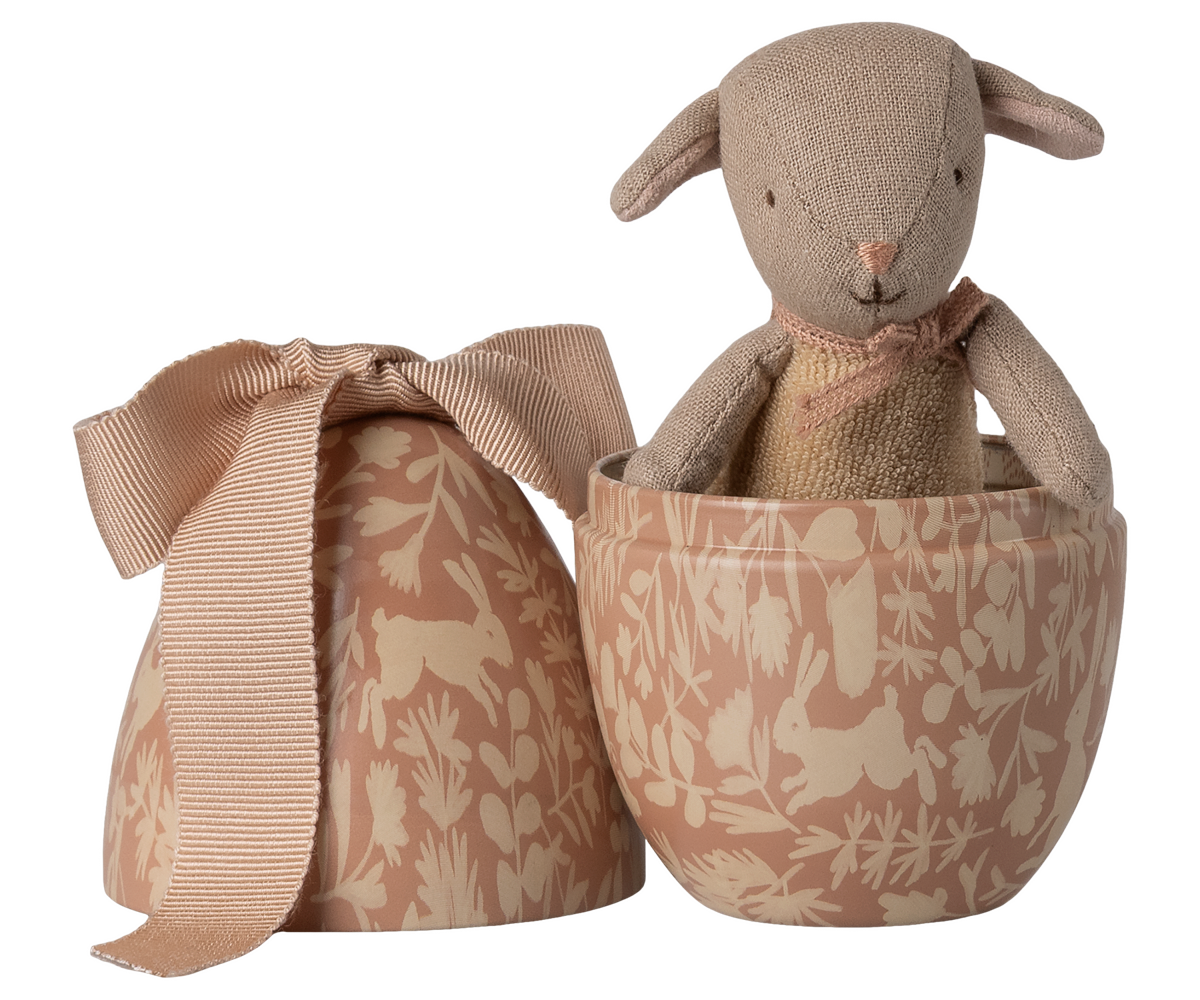 Easter egg with micro lamb, Small - Powder