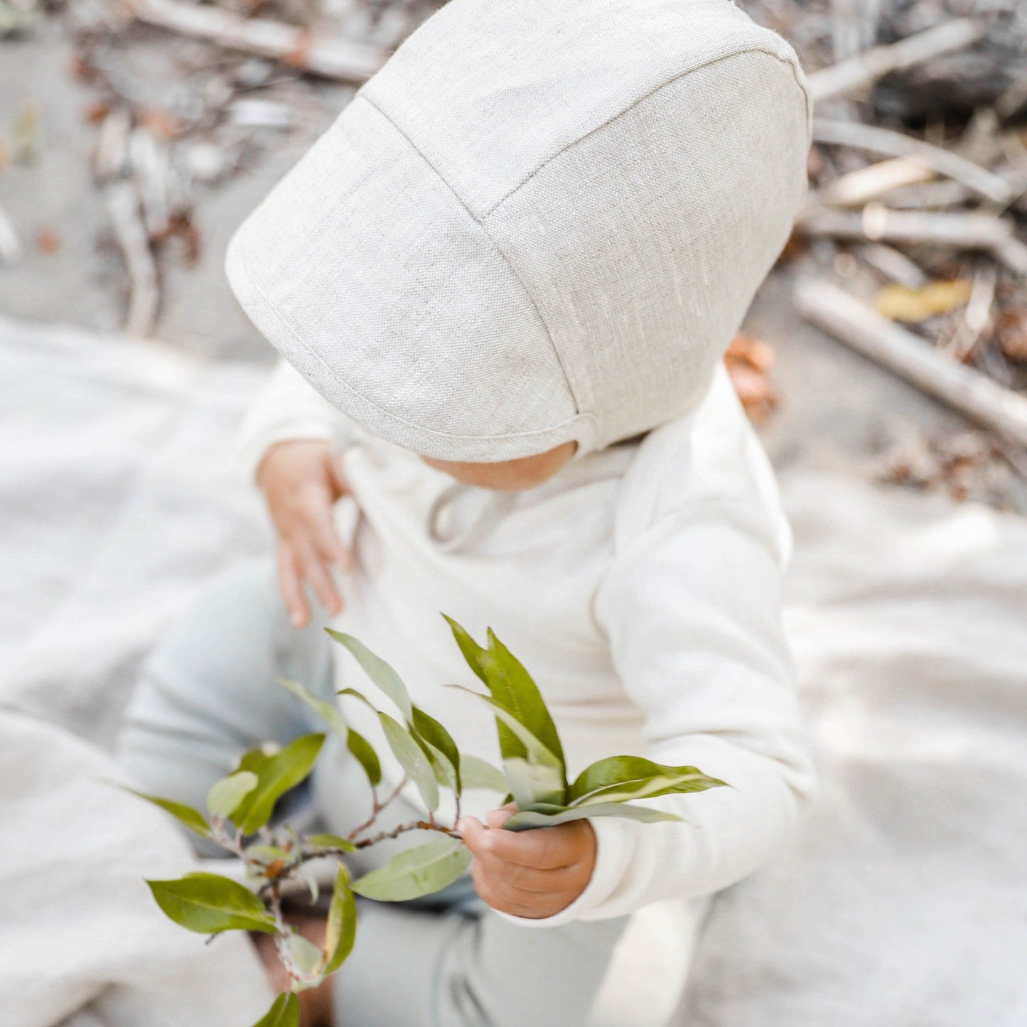 Brimmed Sand Linen Bonnet Cotton-Lined