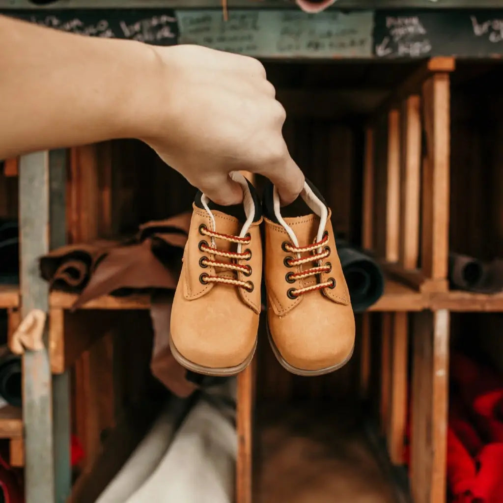 Ollie First Walker - Tan Nubuck